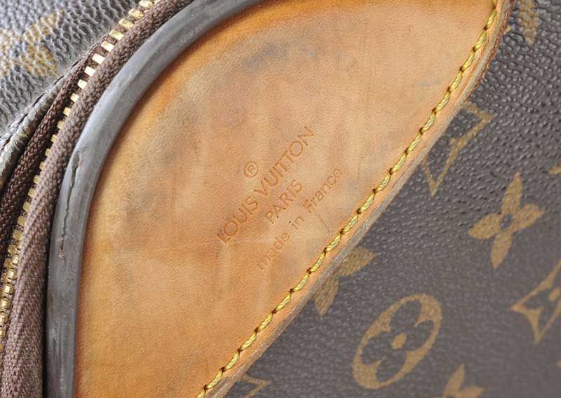 Sold at Auction: A Louis Vuitton monogram canvas suit carrier 60