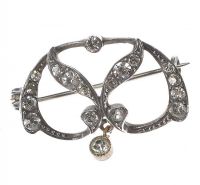 SILVER AND CRYSTAL BROOCH at Ross's Online Art Auctions