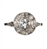 EDWARDIAN 18CT WHITE GOLD AND DIAMOND CLUSTER RING at Ross's Online Art Auctions