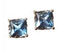 9CT GOLD BLUE TOPAZ STUD EARRINGS at Ross's Online Art Auctions